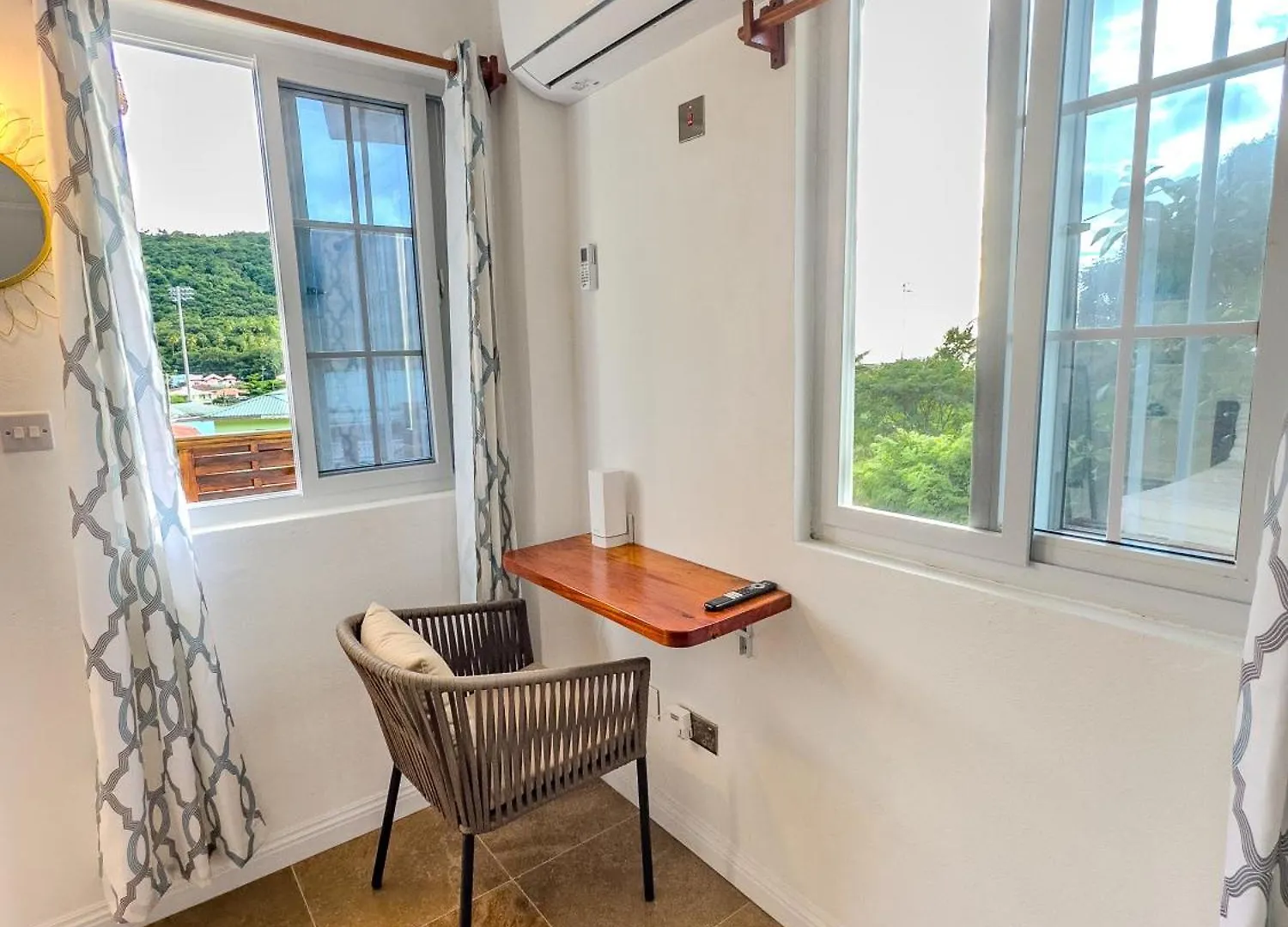 Soufrière Frenz Mango Suites 2 דירה